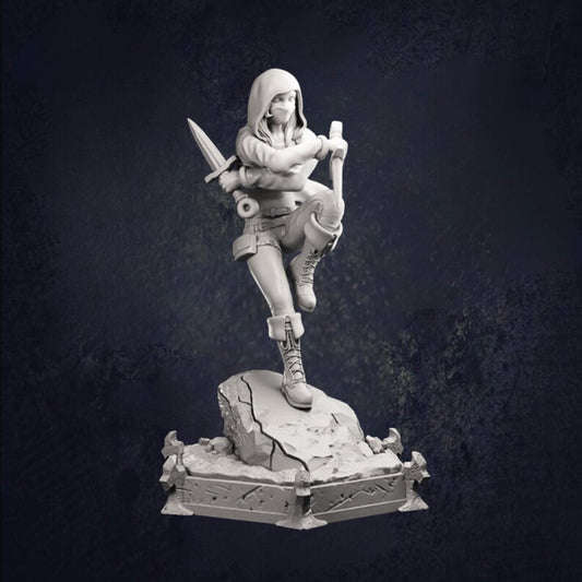 Young Female Rogue Stealth Pose